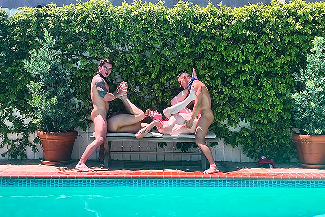 Poolside 4-Way Image